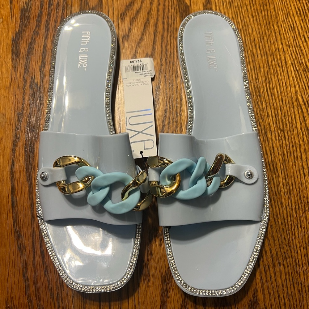 Fifth & Luxe Pastel Blue Ladies Cloud Sandals. Rhinestone Trim. Size 12
